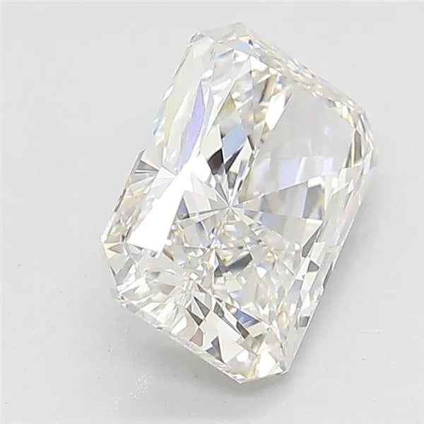 2.10ct Radiant Lab Grown Diamond (Colour G, Clarity VVS2, IGI Certified)